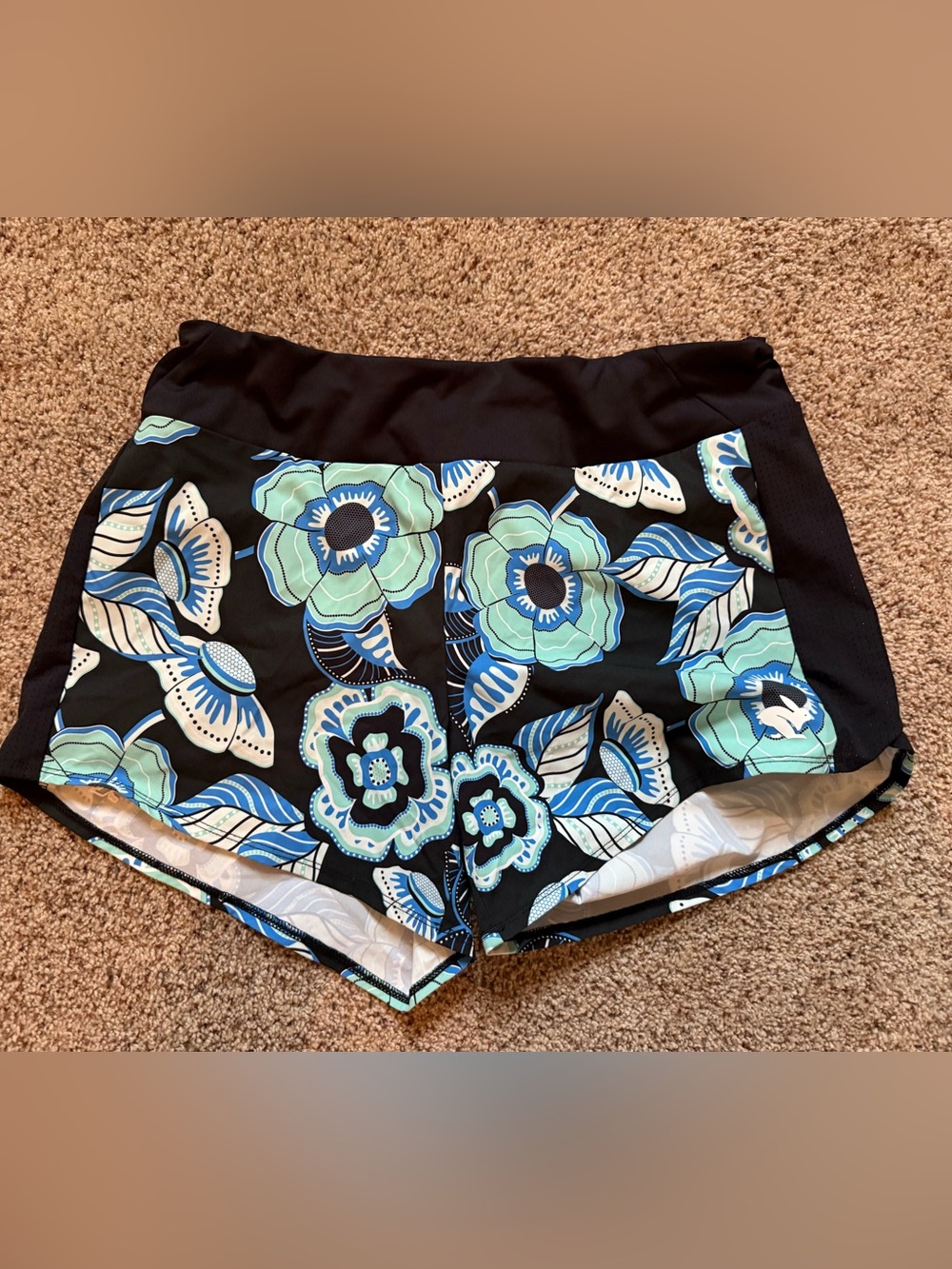 Rabbit 4” shorts